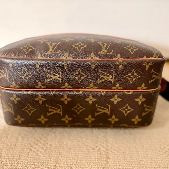 Vintage Louis Vuitton LV Monogram Reporter PM - Picture 5 of 16